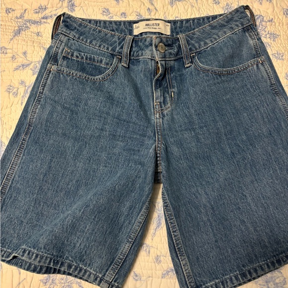 HOLLISTER LOW RISE BAGGY JORT-2/26 - Picture 1 of 2